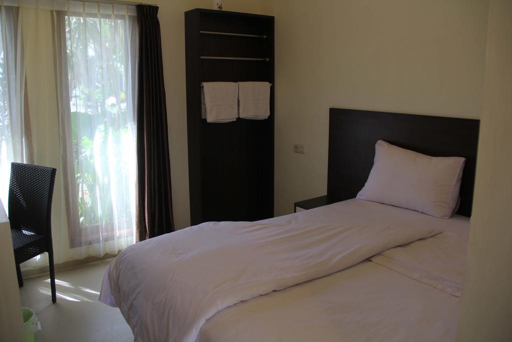 Kampoeng Nelayan Hotel Palu Extérieur photo
