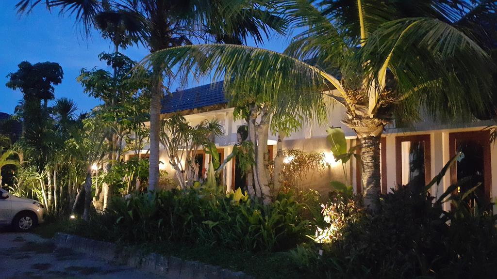 Kampoeng Nelayan Hotel Palu Extérieur photo