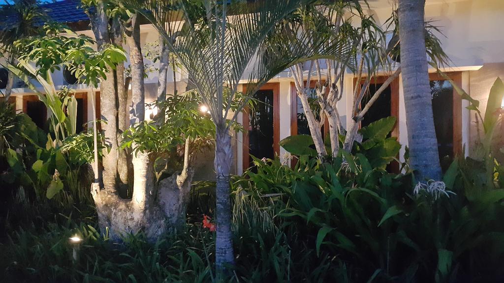 Kampoeng Nelayan Hotel Palu Extérieur photo