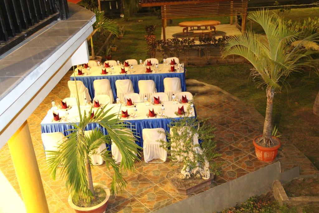 Kampoeng Nelayan Hotel Palu Extérieur photo